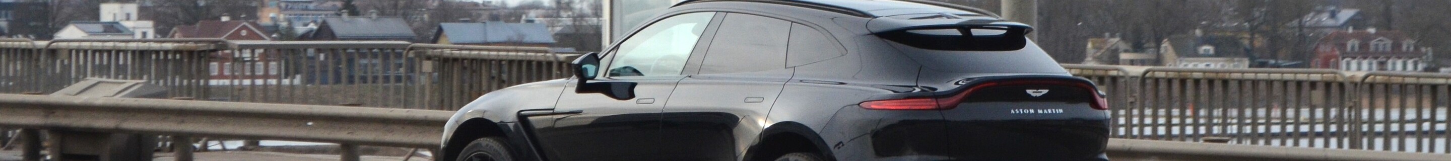 Aston Martin DBX