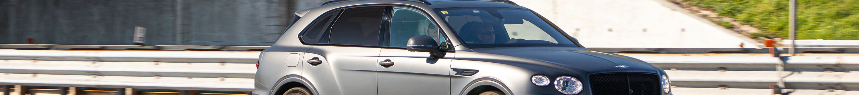 Bentley Bentayga Azure