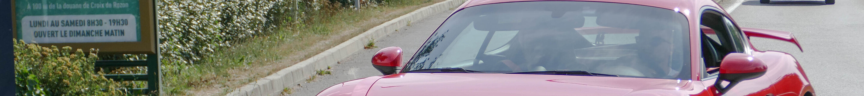 Porsche 718 Cayman GT4