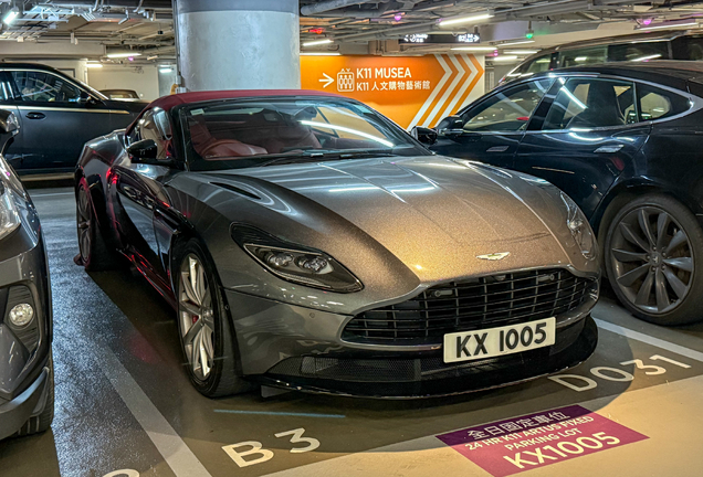 Aston Martin DB11 V8 Volante