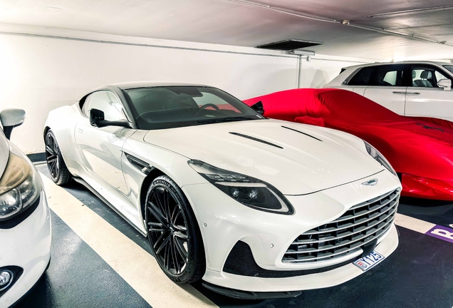 Aston Martin DB12