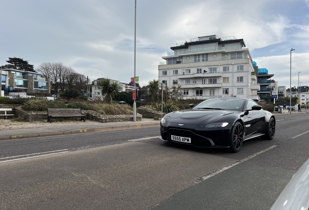 Aston Martin V8 Vantage 2018