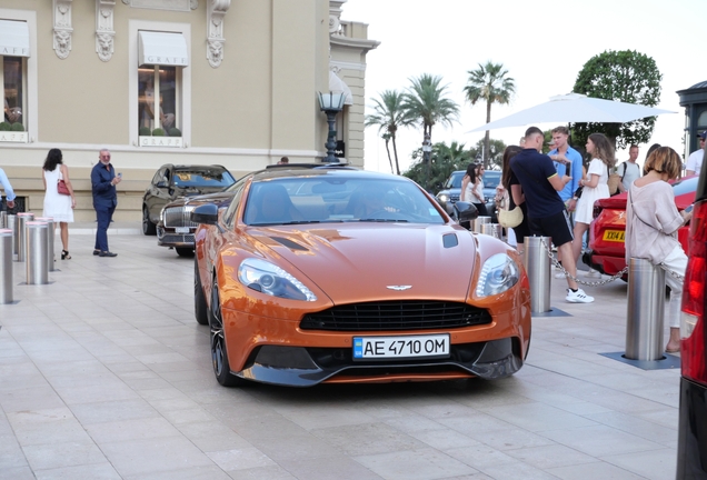 Aston Martin Vanquish 2013