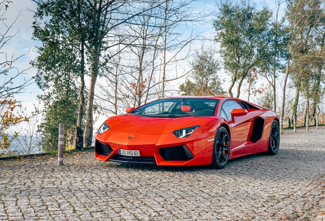 Lamborghini Aventador LP700-4