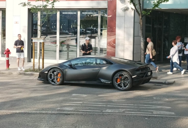 Lamborghini Huracán LP640-4 EVO
