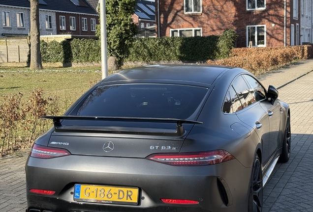 Mercedes-AMG GT 63 S X290