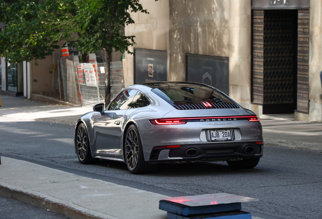 Porsche 992 Carrera 4S