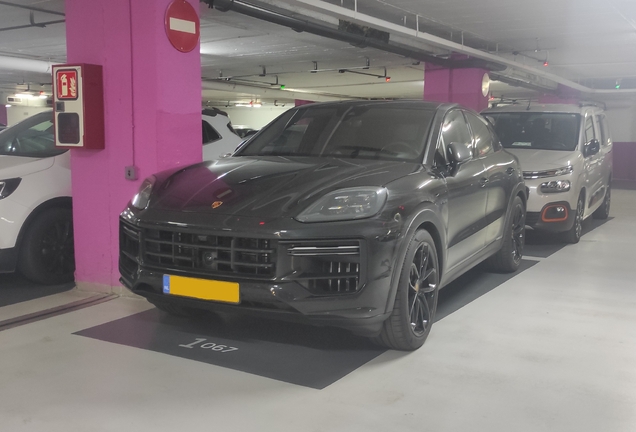 Porsche Cayenne Coupé Turbo E-Hybrid