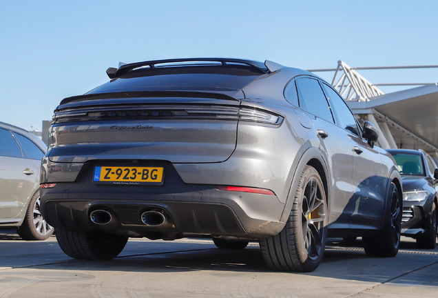 Porsche Cayenne Coupé Turbo E-Hybrid
