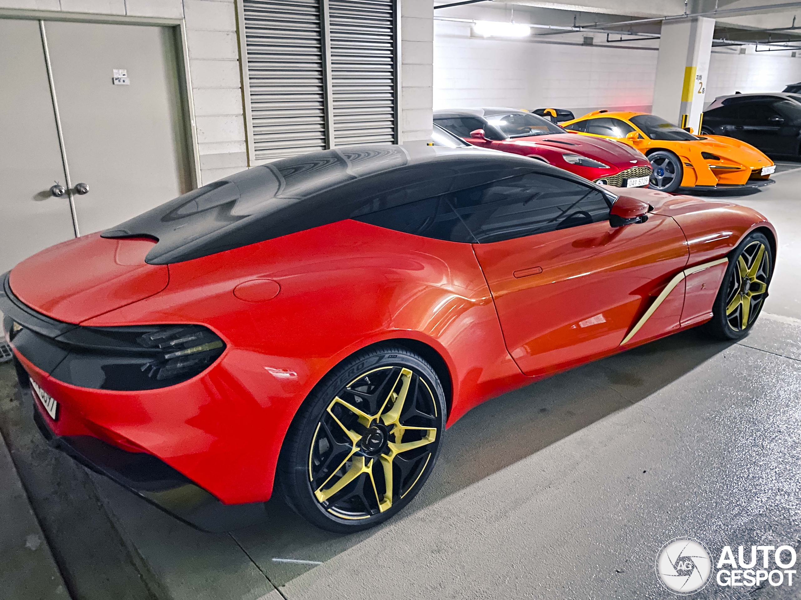Aston Martin DBS GT Zagato