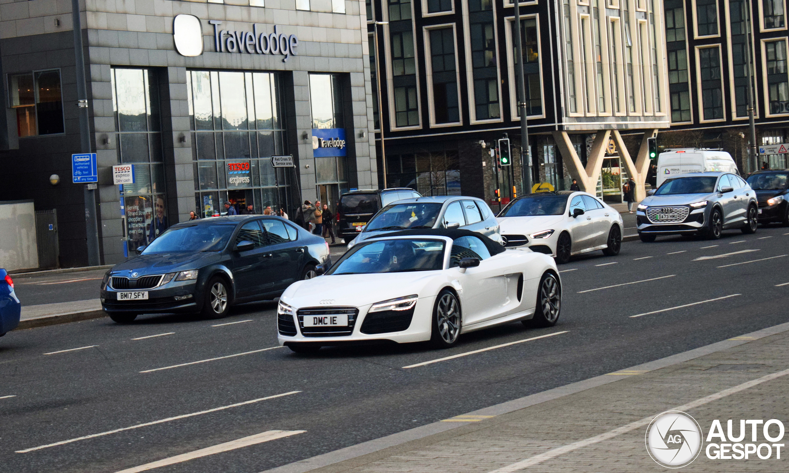 Audi R8 V10 Spyder 2013