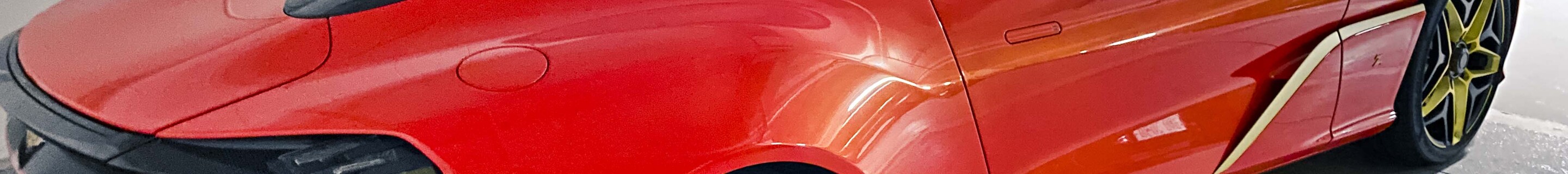 Aston Martin DBS GT Zagato