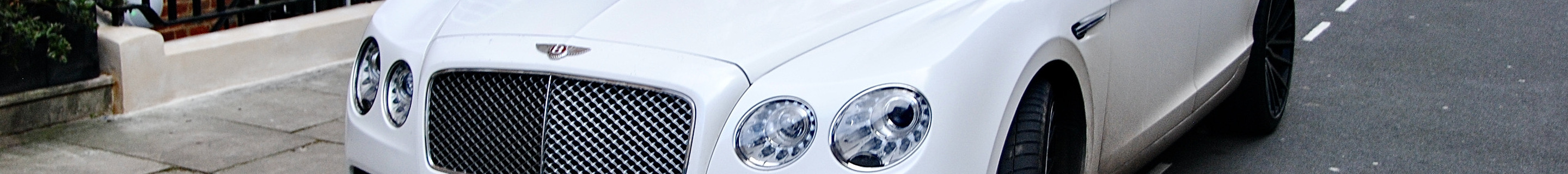 Bentley Flying Spur V8