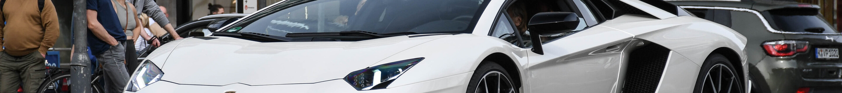 Lamborghini Aventador S LP740-4