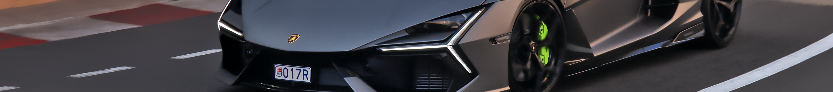 Lamborghini Revuelto