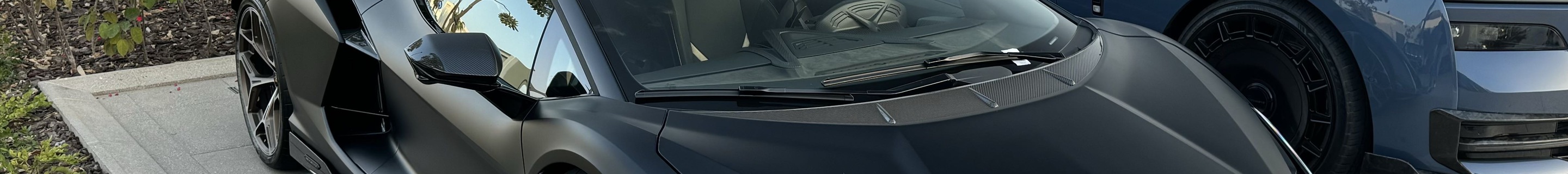 Lamborghini Revuelto