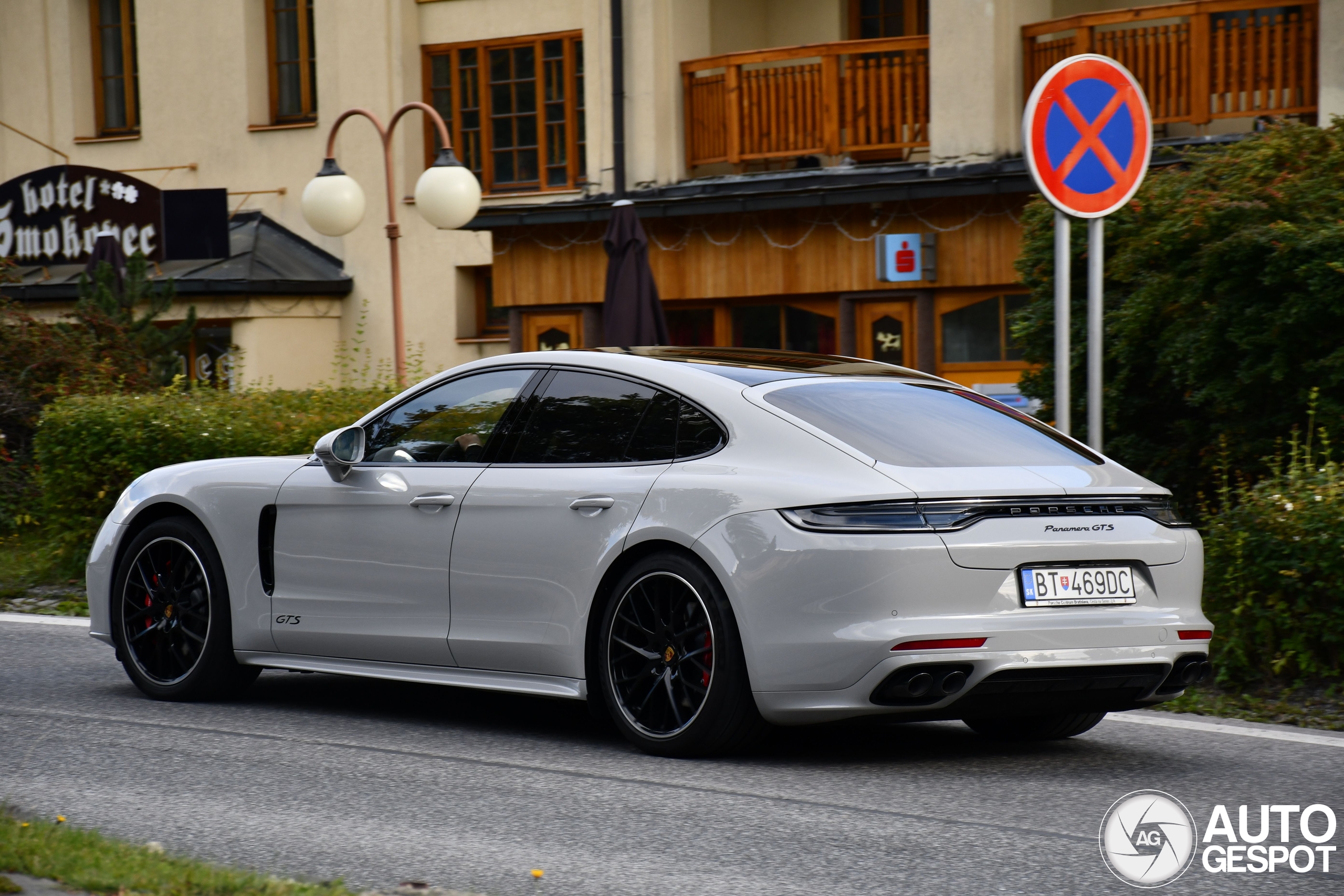 Porsche 971 Panamera GTS MkI