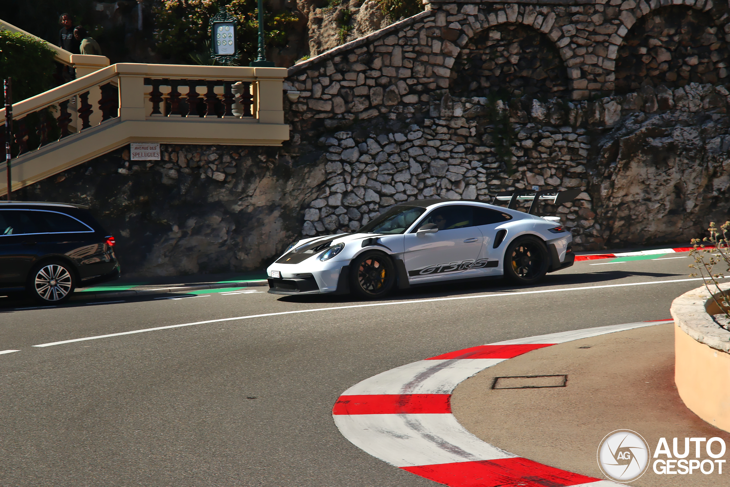 Porsche 992 GT3 RS Weissach Package