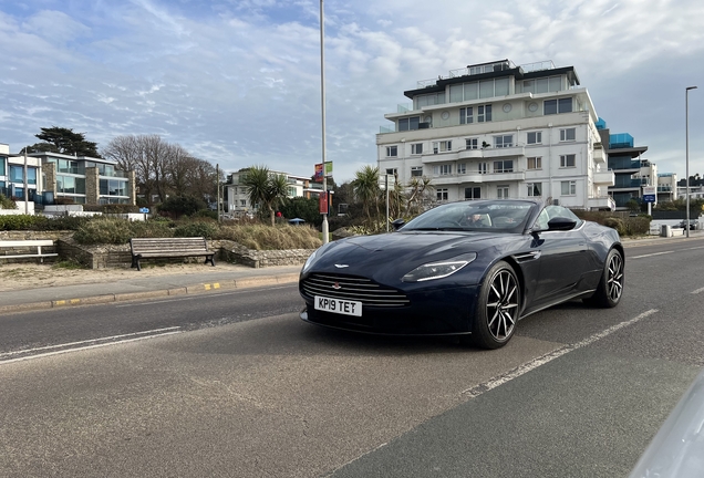 Aston Martin DB11 V8 Volante