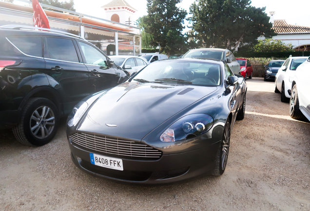 Aston Martin DB9
