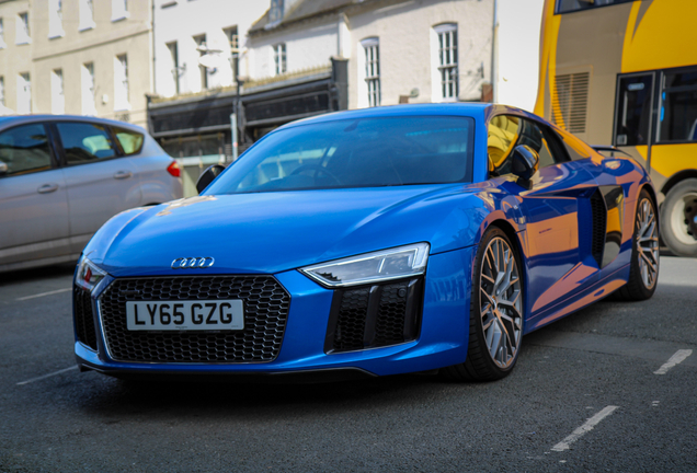 Audi R8 V10 Plus 2015