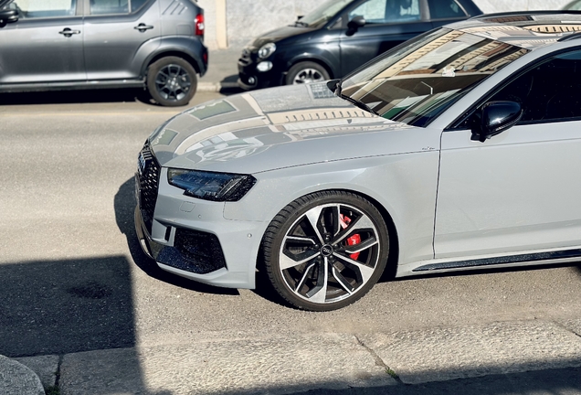 Audi RS4 Avant B9