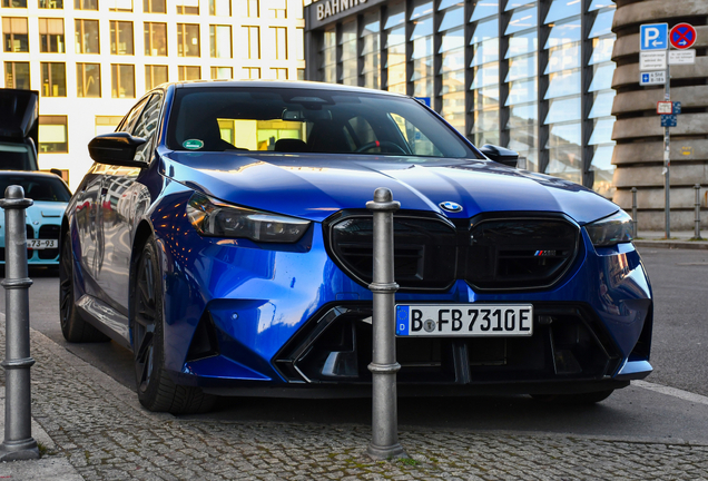 BMW M5 G90