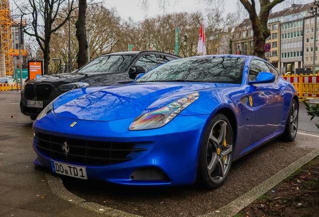 Ferrari FF