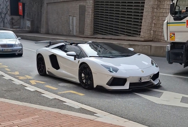 Lamborghini Aventador LP700-4 Roadster