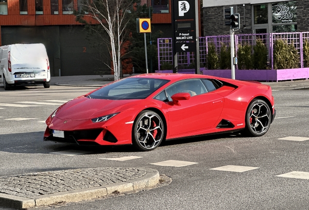 Lamborghini Huracán LP640-4 EVO