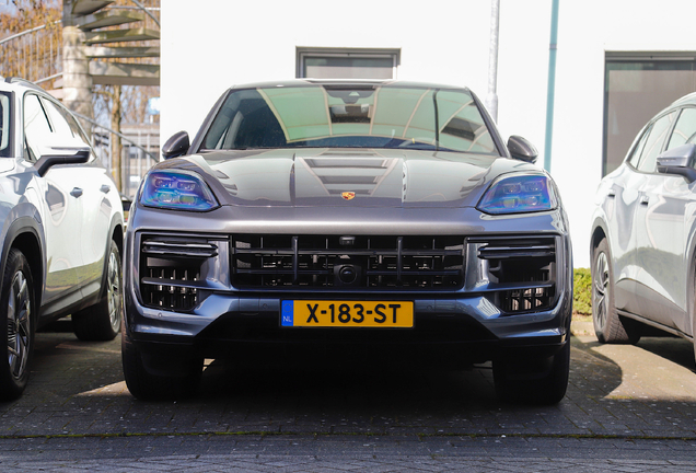 Porsche Cayenne Coupé Turbo E-Hybrid