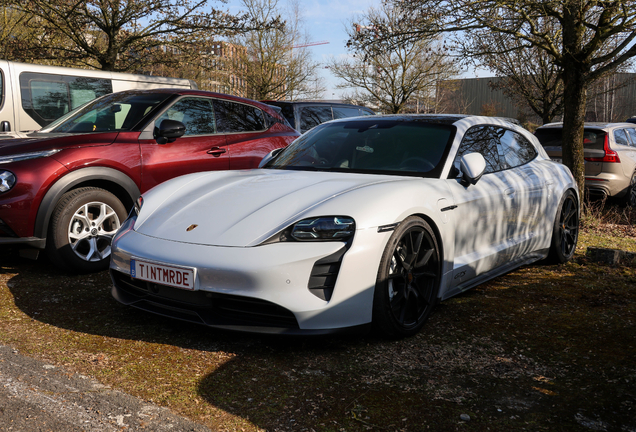 Porsche Taycan GTS Sport Turismo