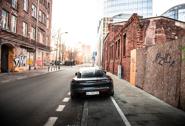 Porsche Taycan Turbo S