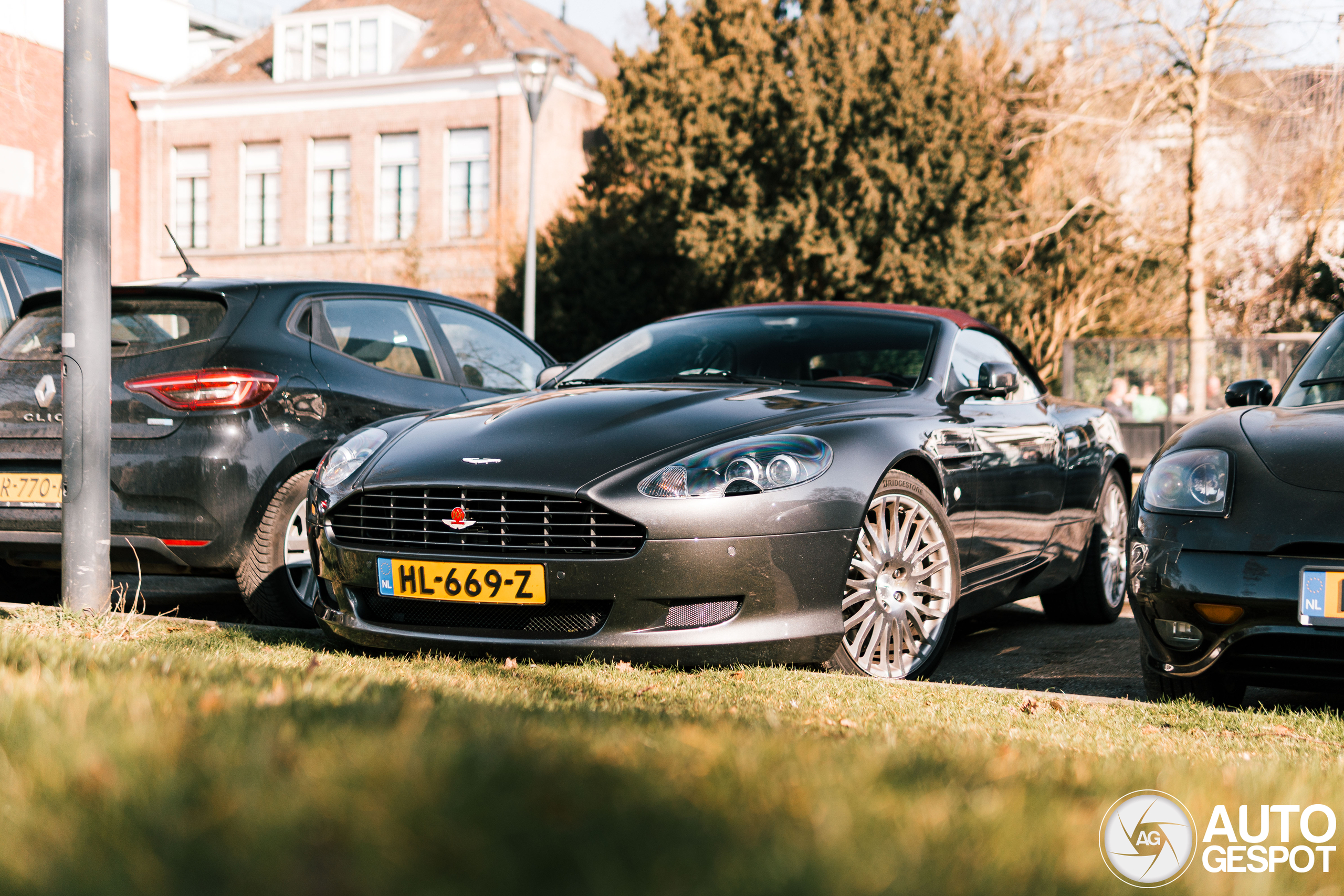 Aston Martin DB9 Volante