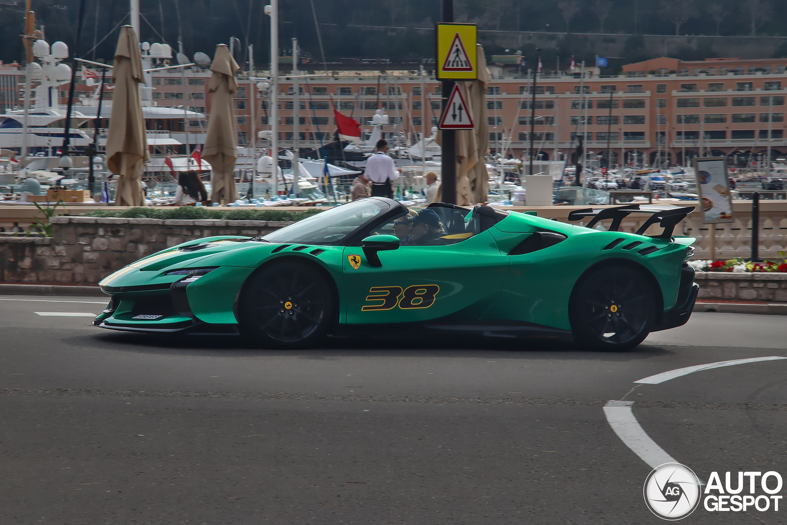 Ferrari SF90 XX Spider