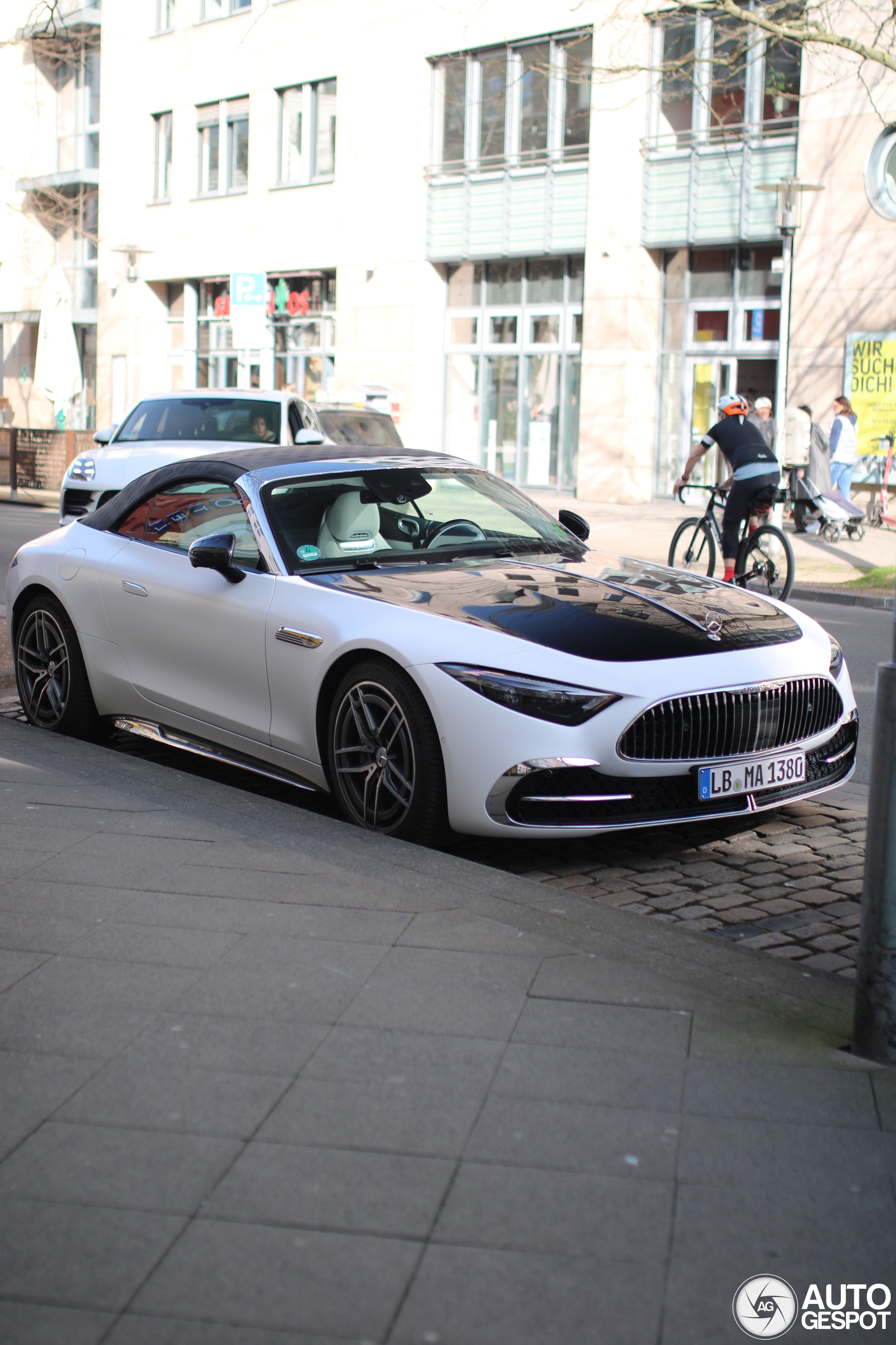 Mercedes-Maybach SL680 is rijdende designertas