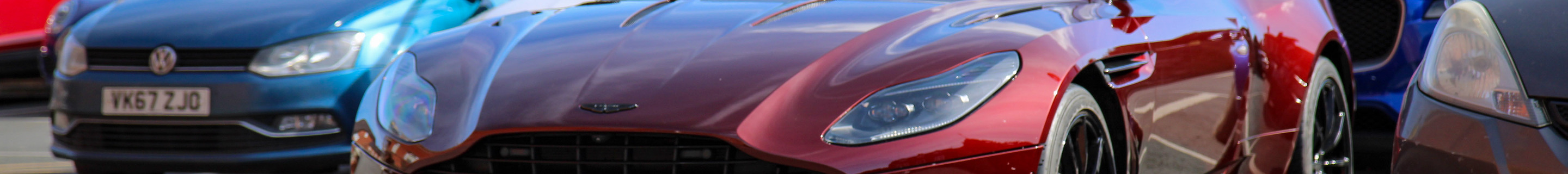 Aston Martin DB11 AMR