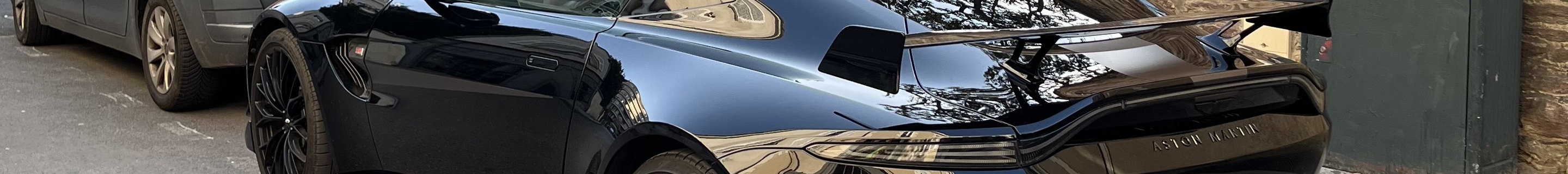 Aston Martin V8 Vantage Formula 1 Edition