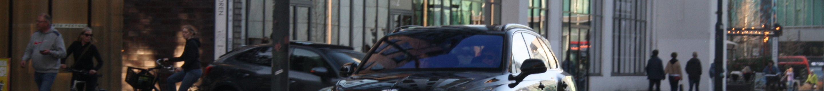Bentley Bentayga Hybrid S