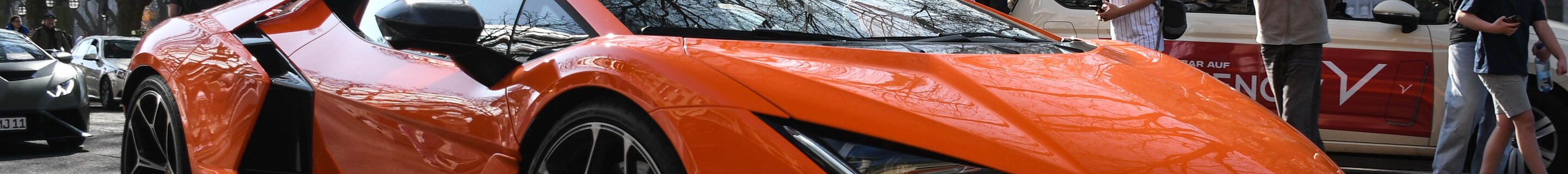 Lamborghini Revuelto