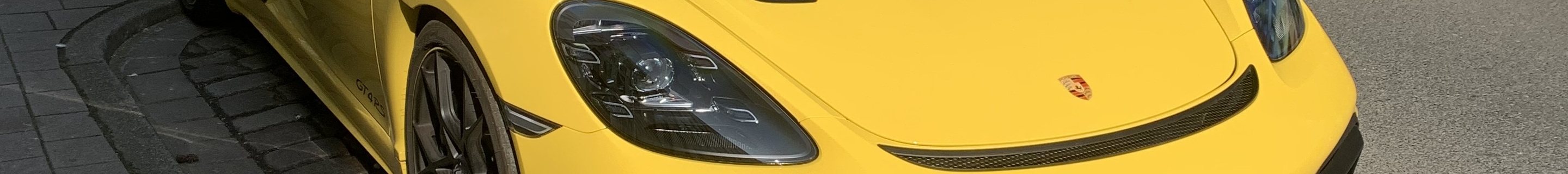 Porsche 718 Cayman GT4 RS