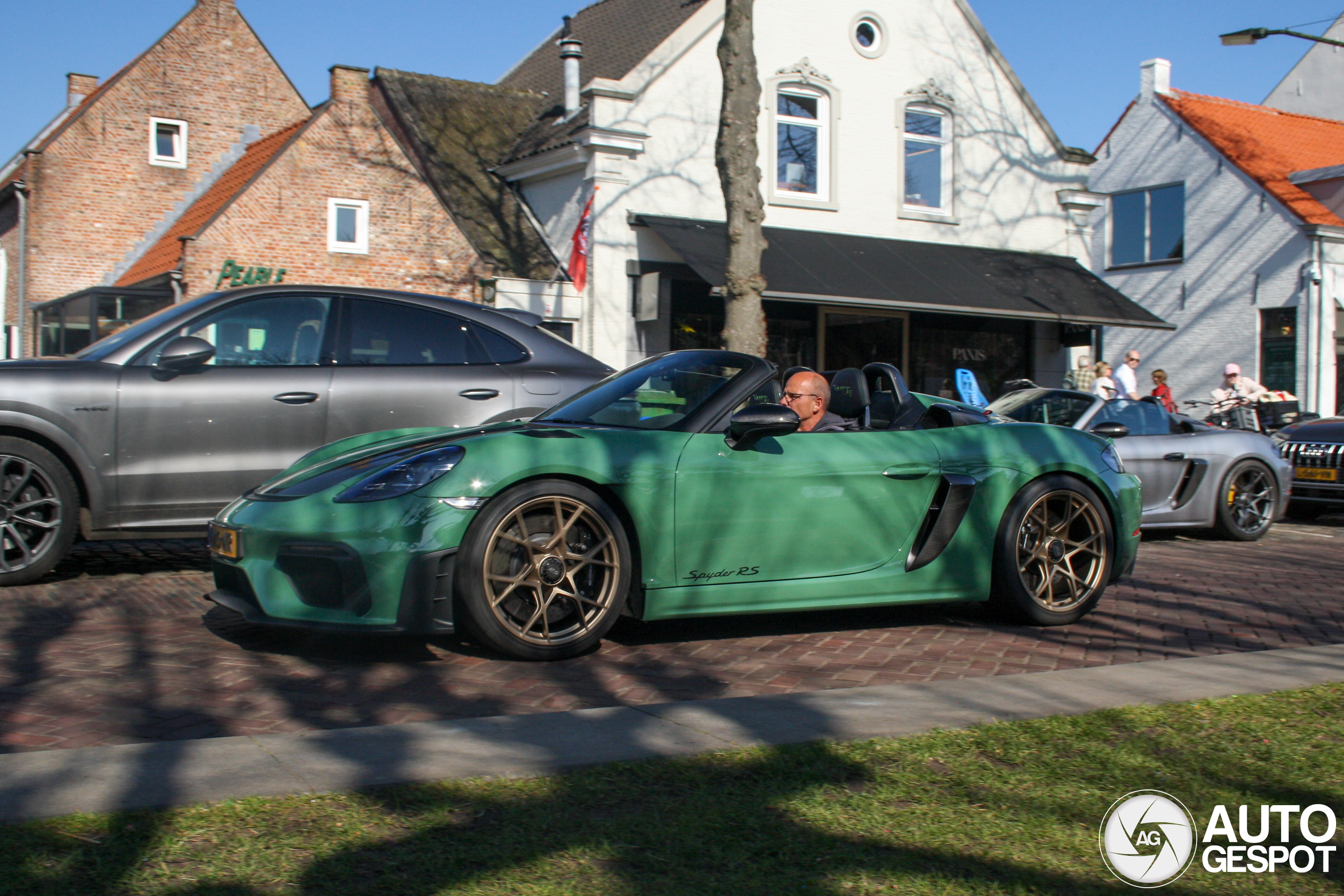 Porsche 718 Spyder RS Weissach Package