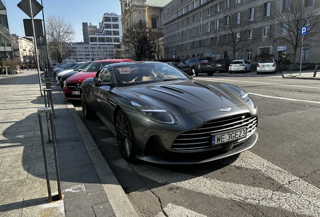 Aston Martin DB12