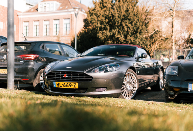 Aston Martin DB9 Volante