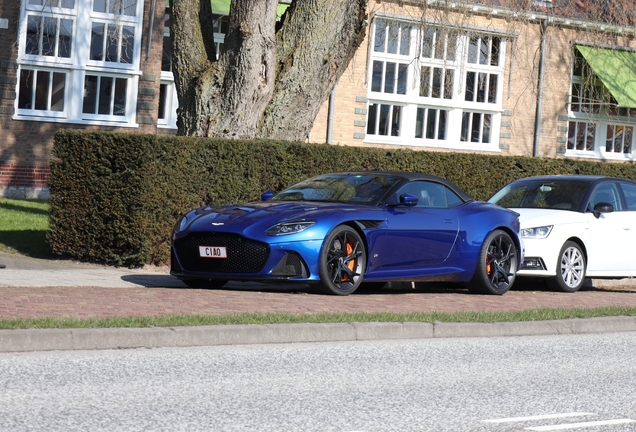 Aston Martin DBS Superleggera Volante