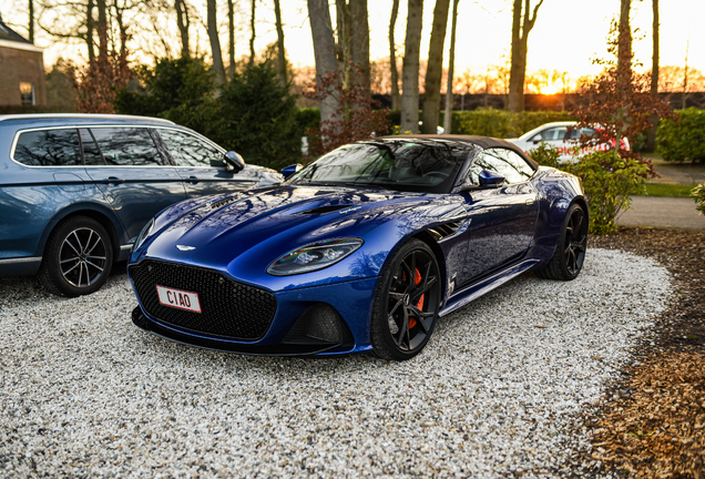 Aston Martin DBS Superleggera Volante