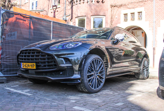 Aston Martin DBX707