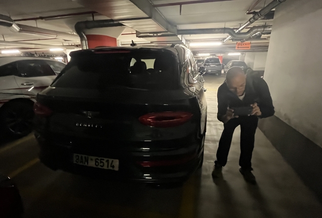 Bentley Bentayga Azure