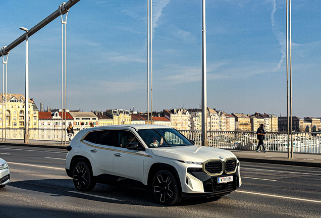 BMW XM G09