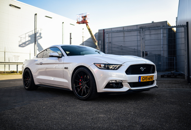 Ford Mustang GT 2015